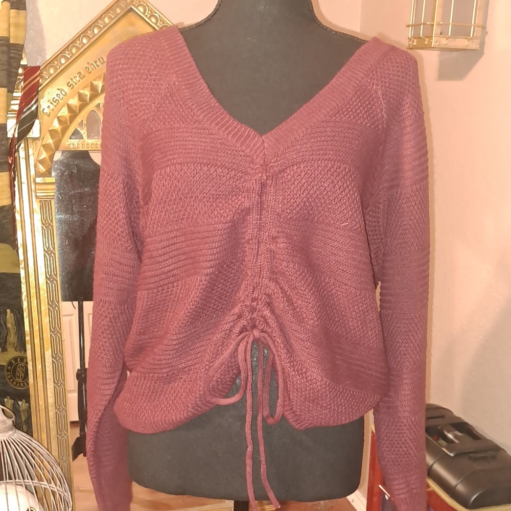 Elegant V-Neck Sweater in Plum